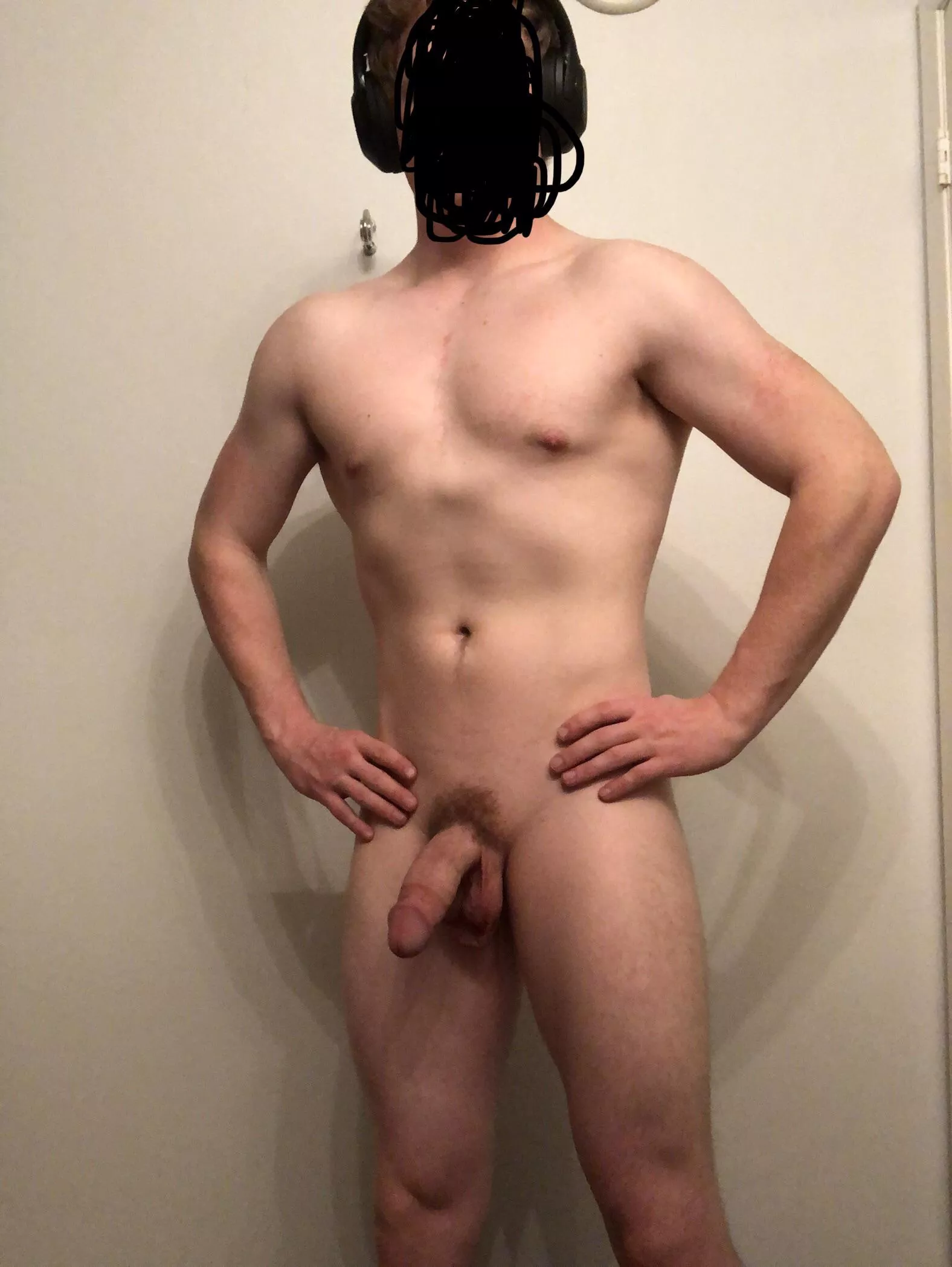 Been working on myself recently. (m)20😊 any opinions? Been working on myself recently. (m)20😊 any opinions?