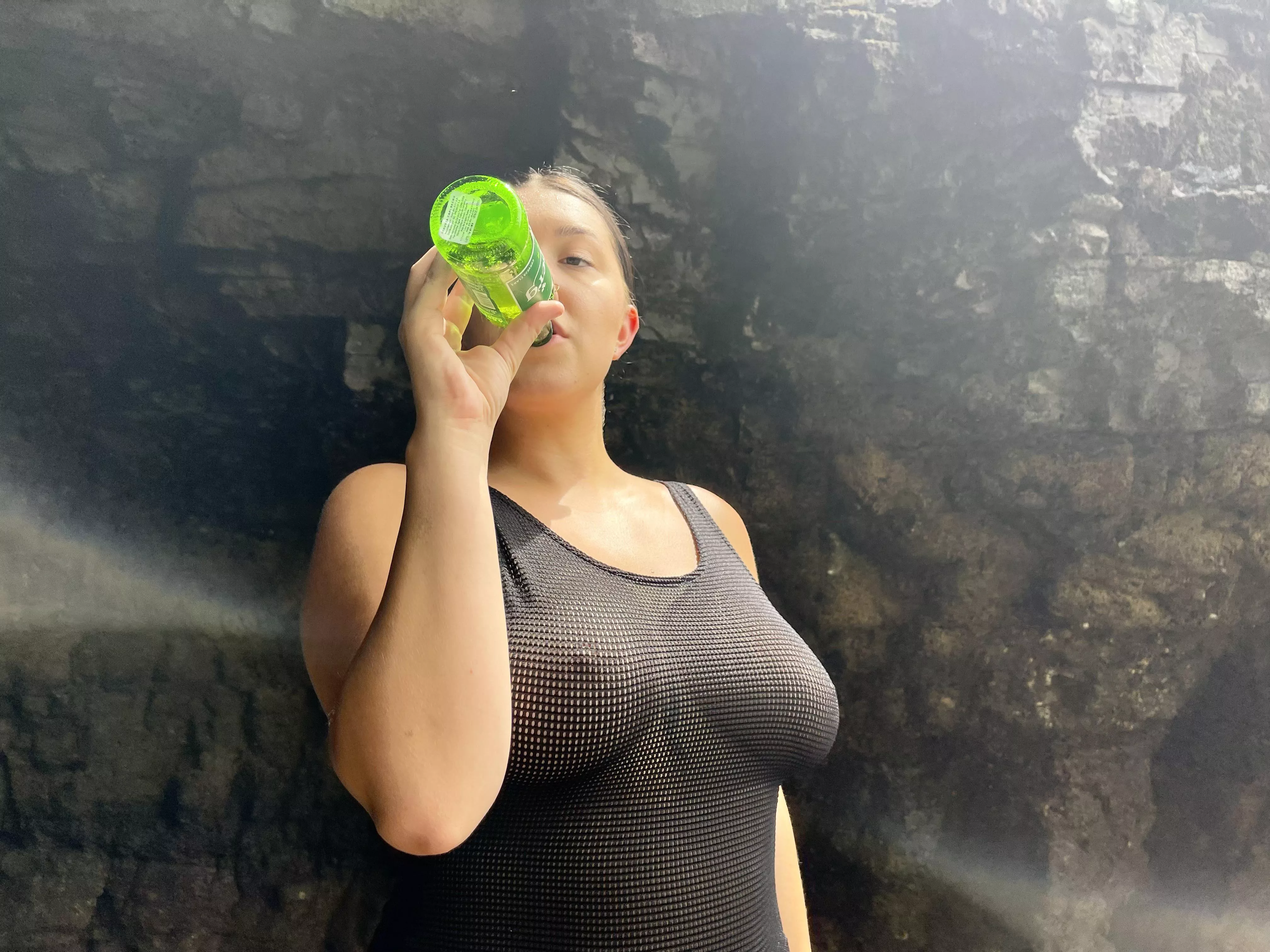 Beer-drinking attire. 🍻