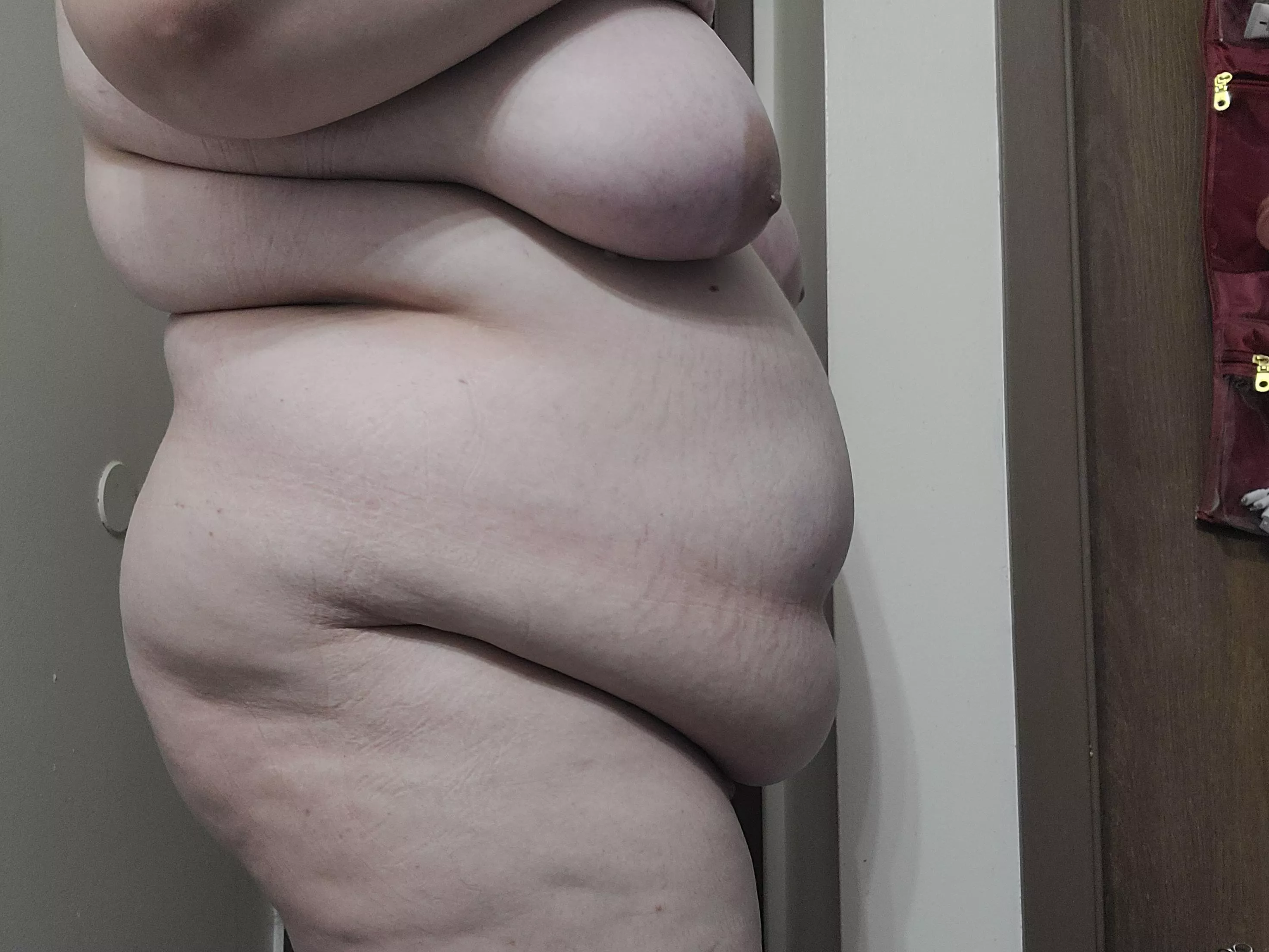 Before dinner belly shot