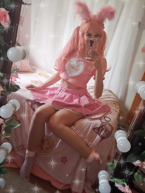 Being a good little bunny 🐇