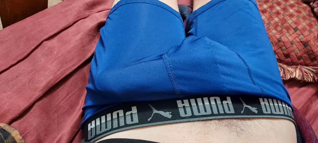 Being slim means my dick looks even bigger next to my tiny waist.