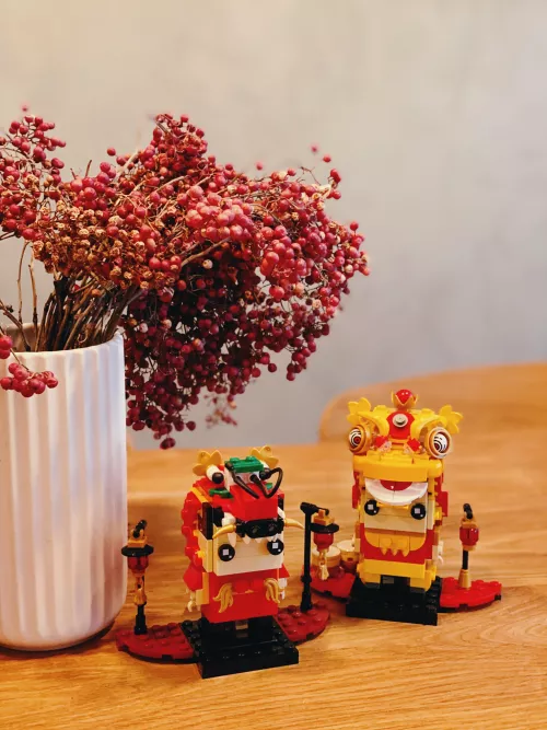 Belated happy lunar new year! So happy I got my hands on some LEGO LNY exclusives 🧧