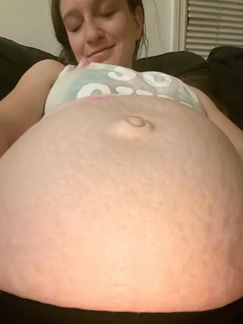 belly button has popped & so has everything else! I hope your enjoy 💝