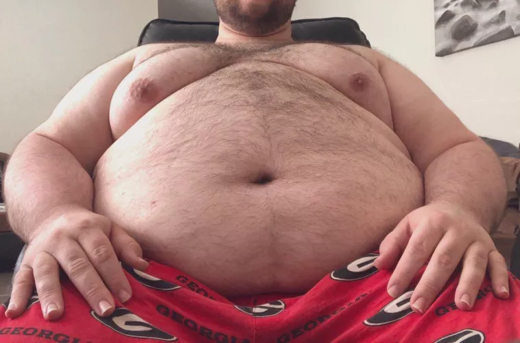 Belly rubs and more nipple action 😈