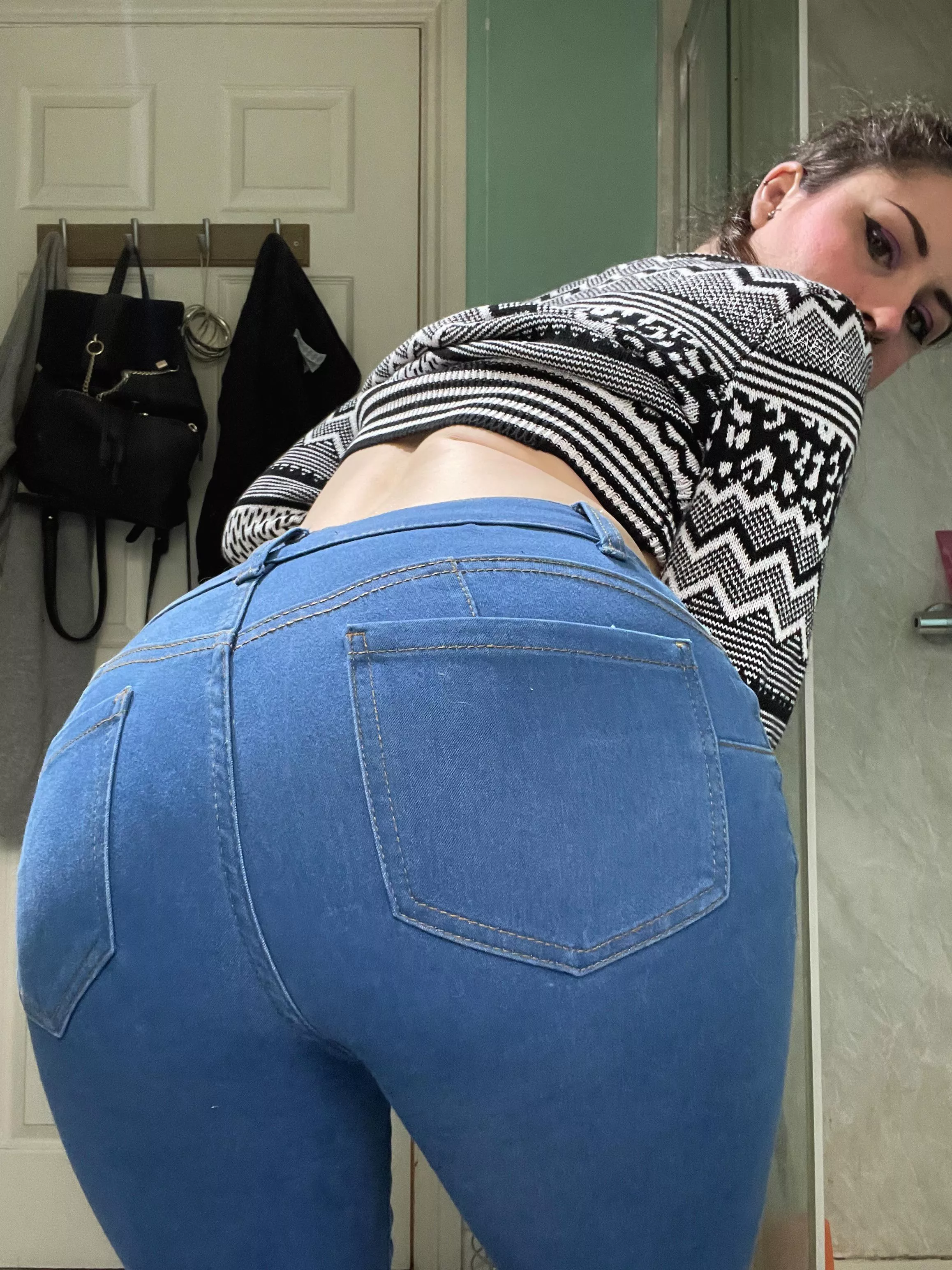 Bend me over 🙃✌️