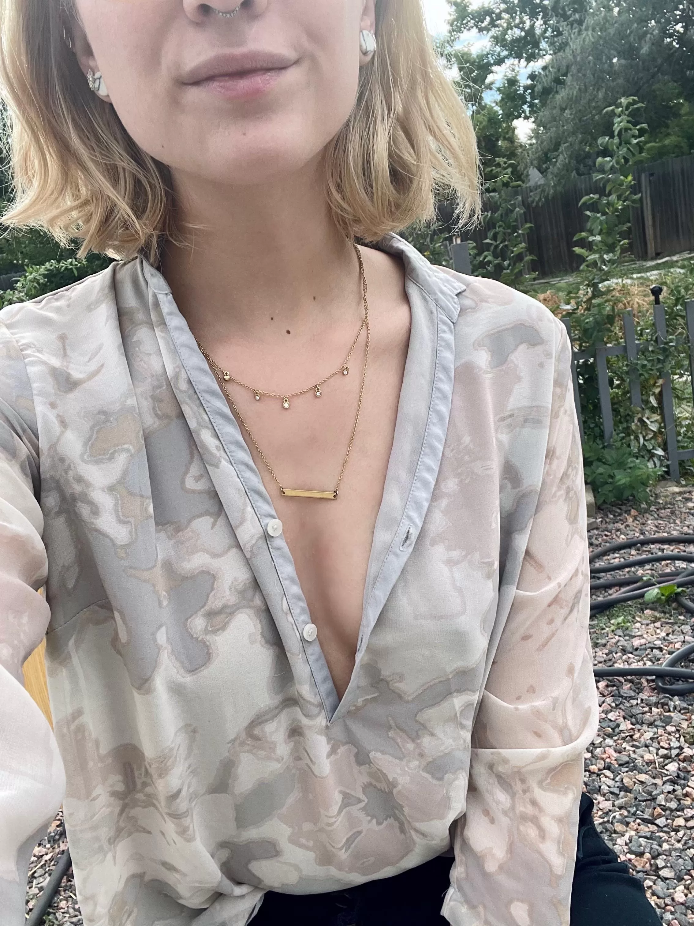 Best part of my day is taking my bra off and relaxing in the backyard after work 🥰 (f)