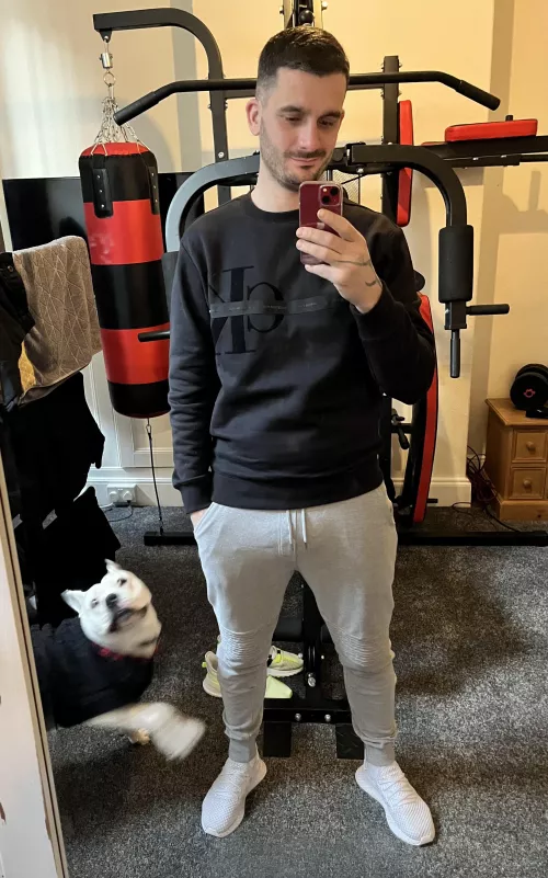 Bet youβre not looking at me are you?ππΎπ
