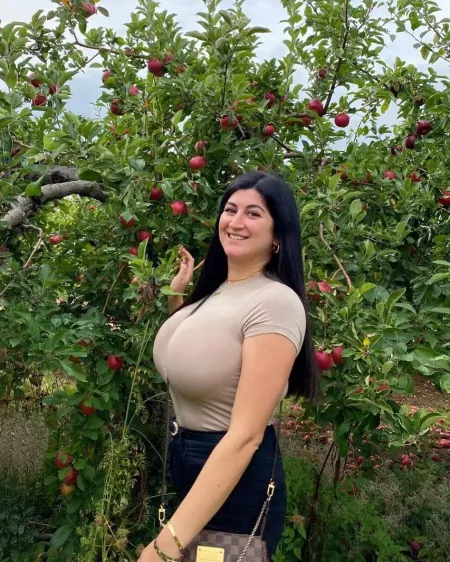 Big apples