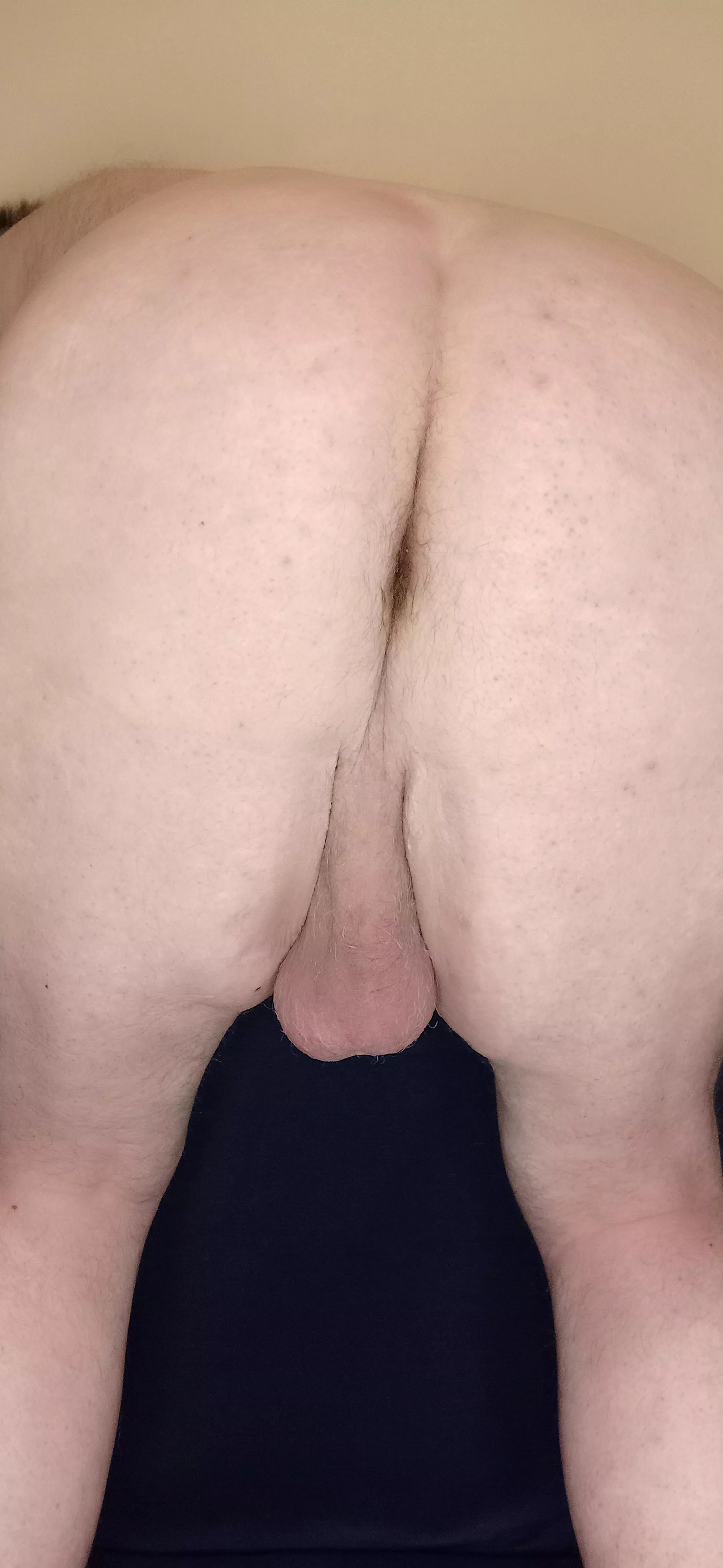 big ass ready and waiting.