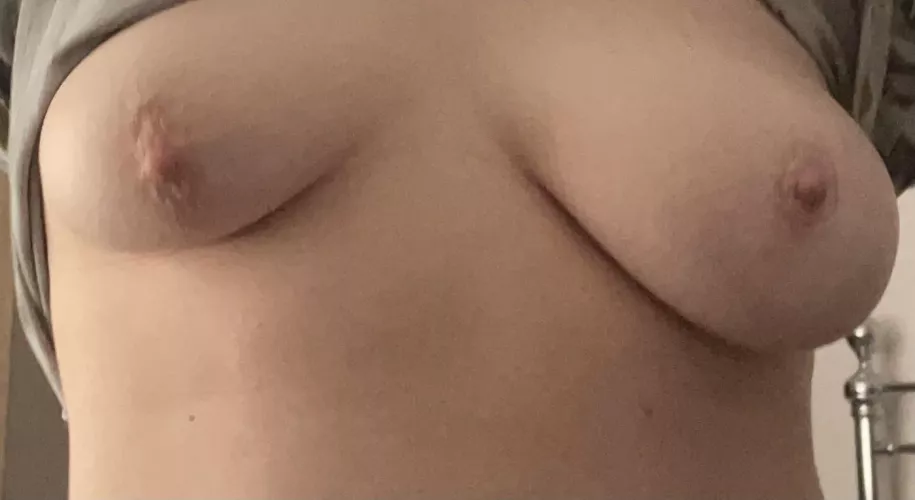 Big difference, they suck - 31f, 165lb, 5β2 mamma