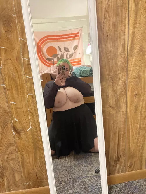 big titty tuesday 😘