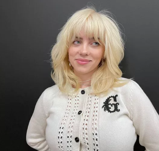 Billie Eilish makes everyone throb, right?