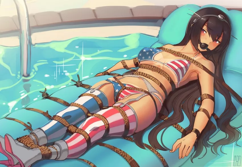 Binding a boat on a float Binding a boat on a float