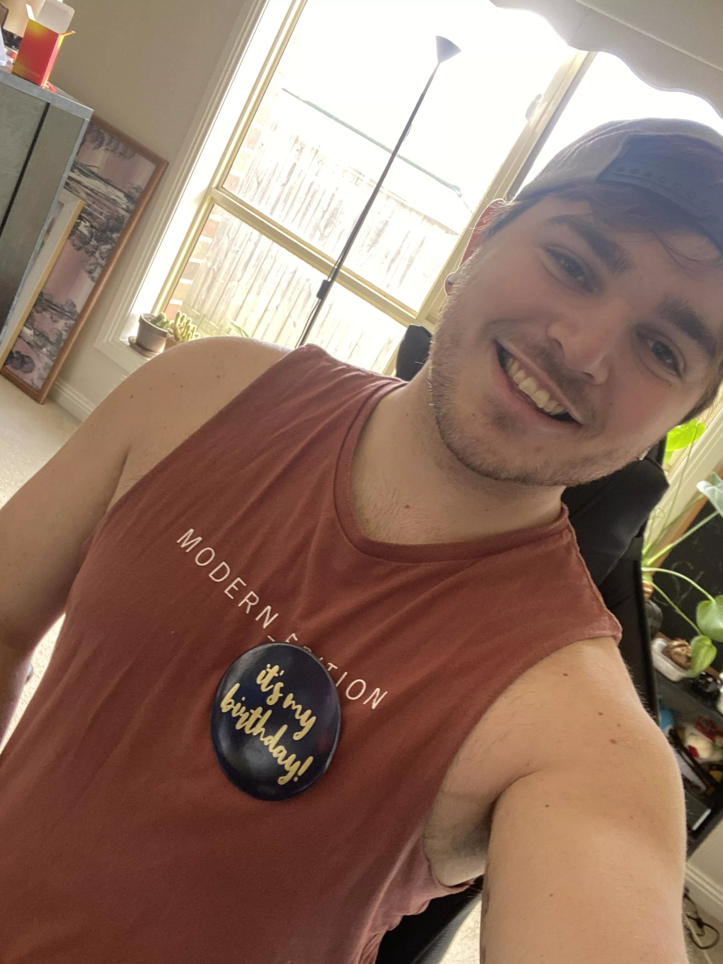 Birthday boy wooooo!! Gonna spend the day playing games and relaxing