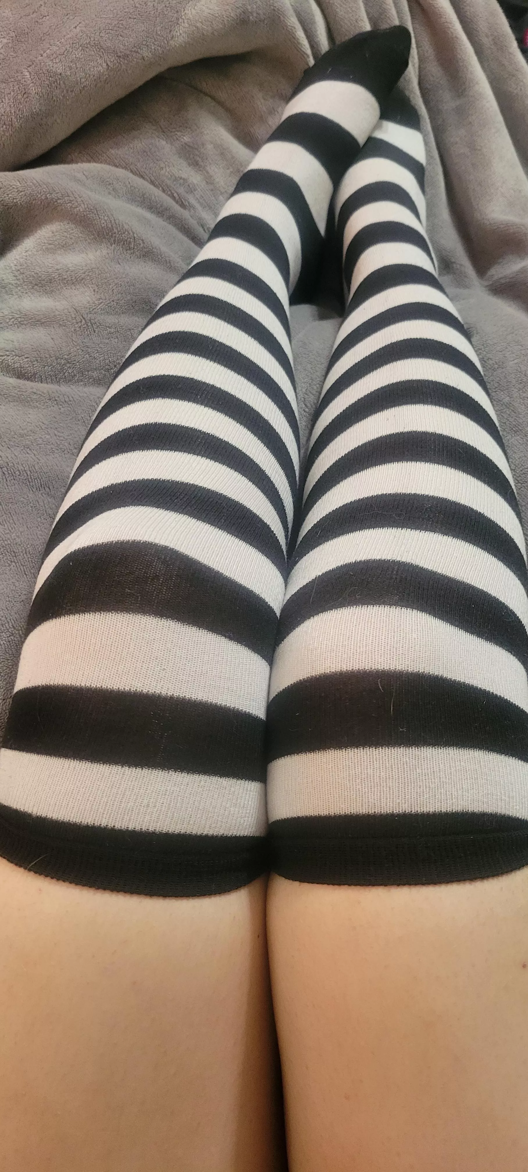 Black and white are my favorite colors 🥵