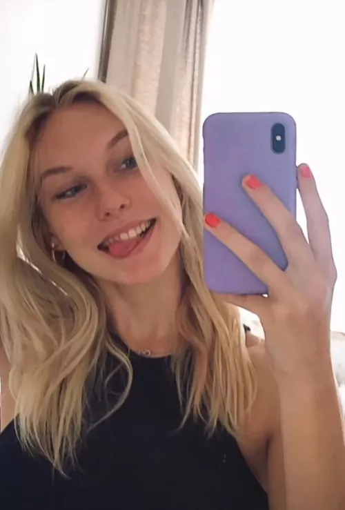 Blonde and lilac (IRTR)