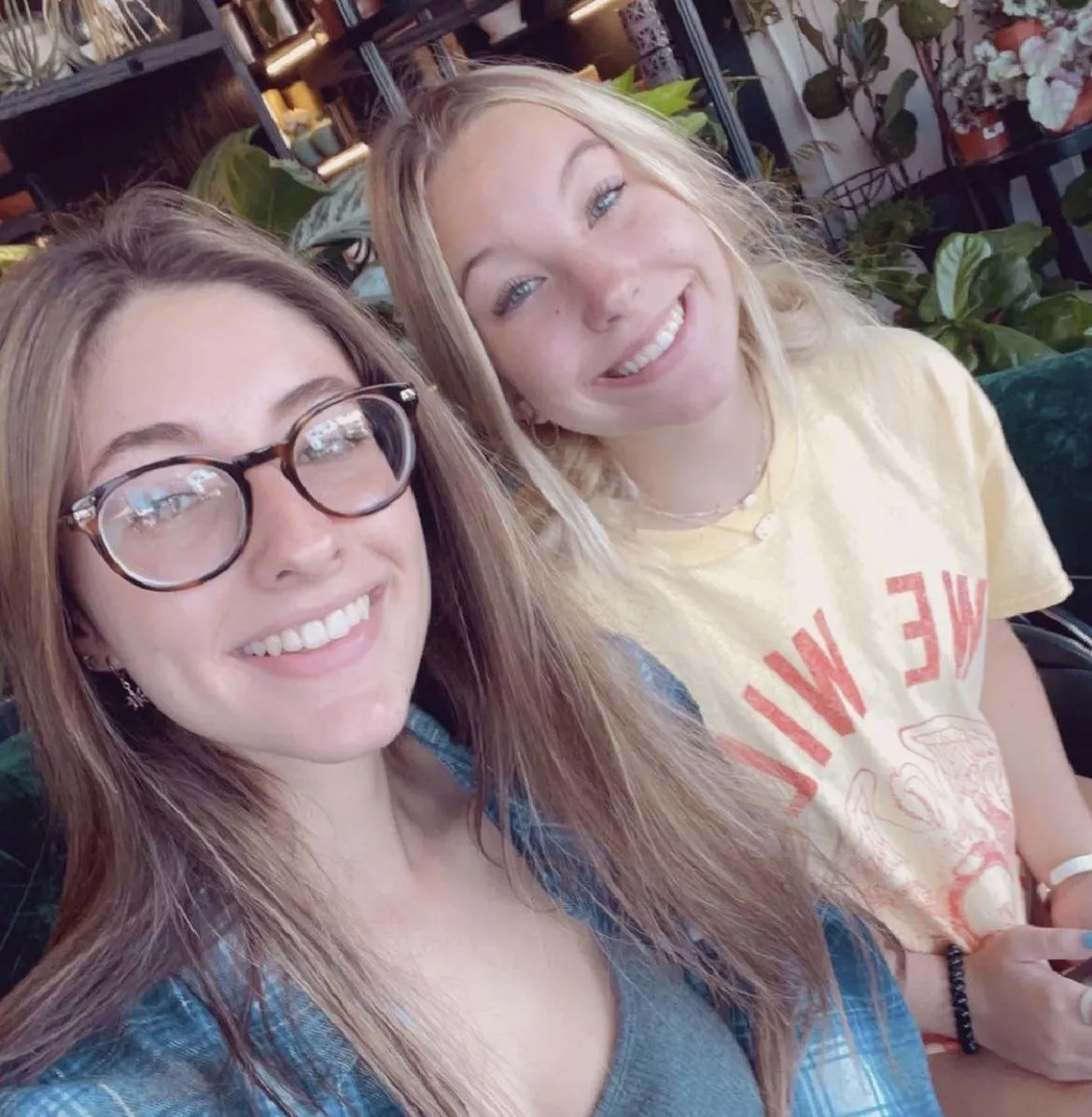 Blonde or Brunette? [2]