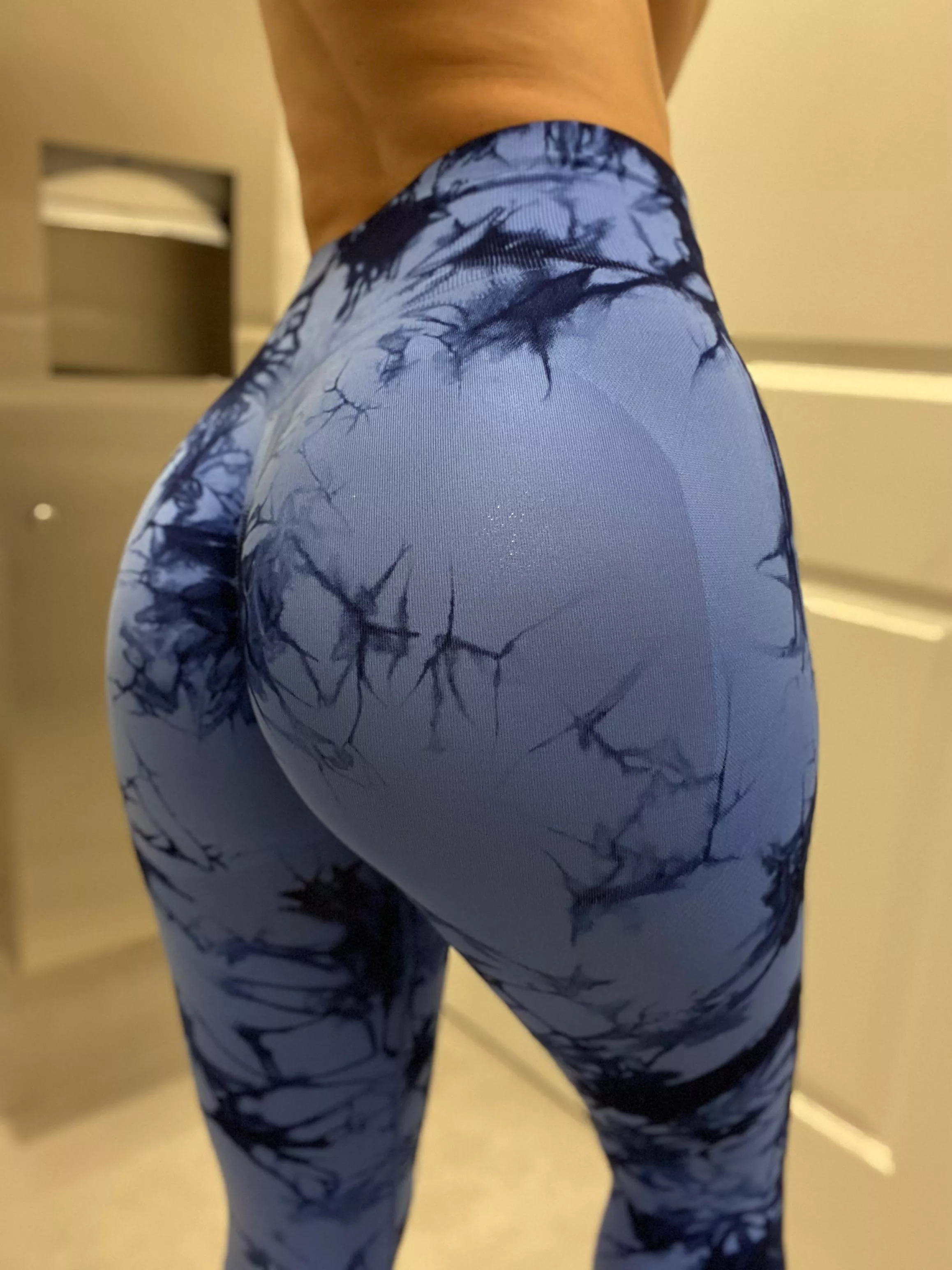 blue is my color 💙