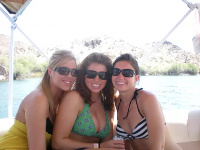 Boat Party day