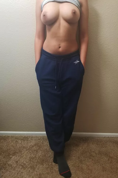 Boobjob or blowjob? (F) π