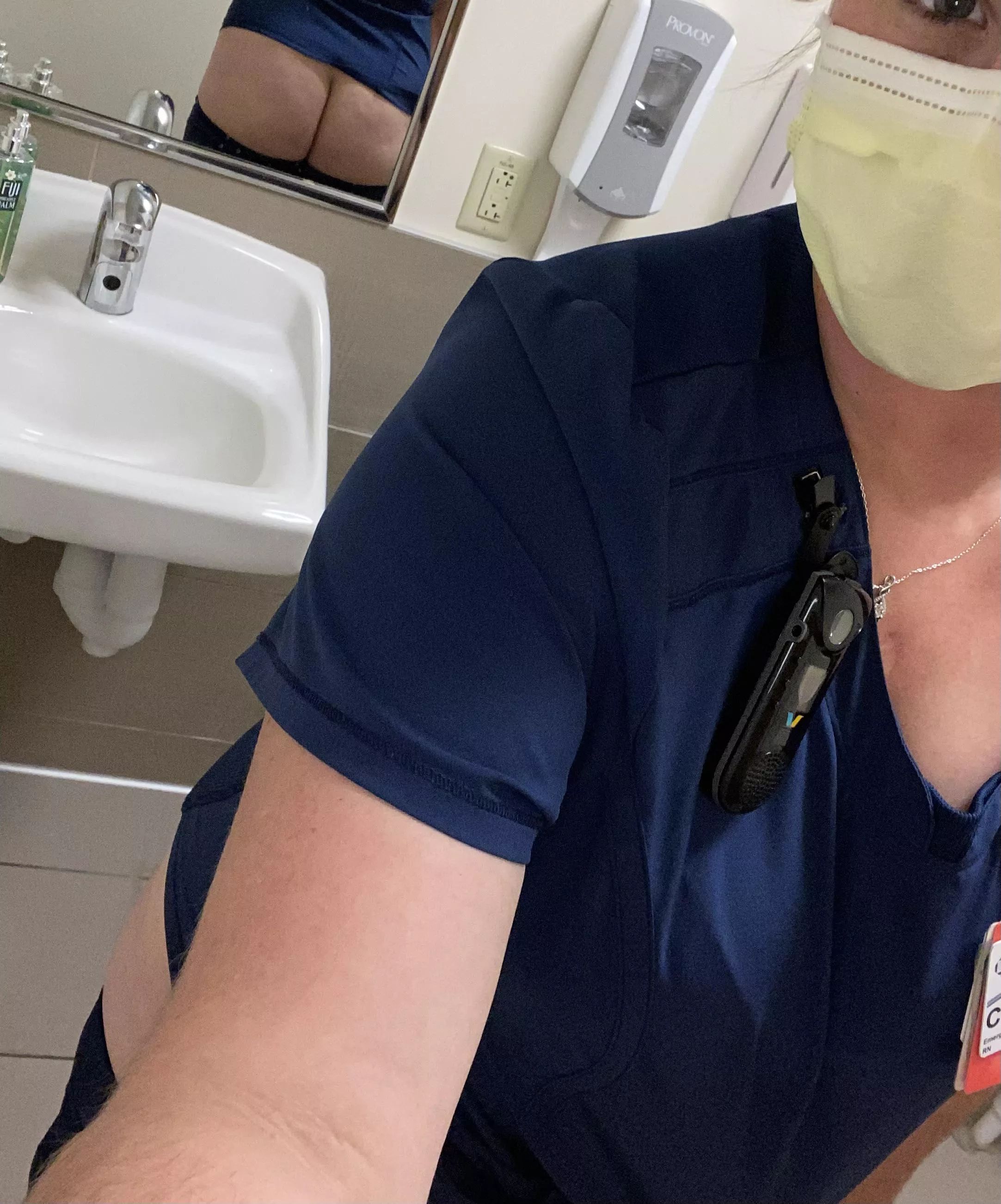 😏😏 booty (f)or days