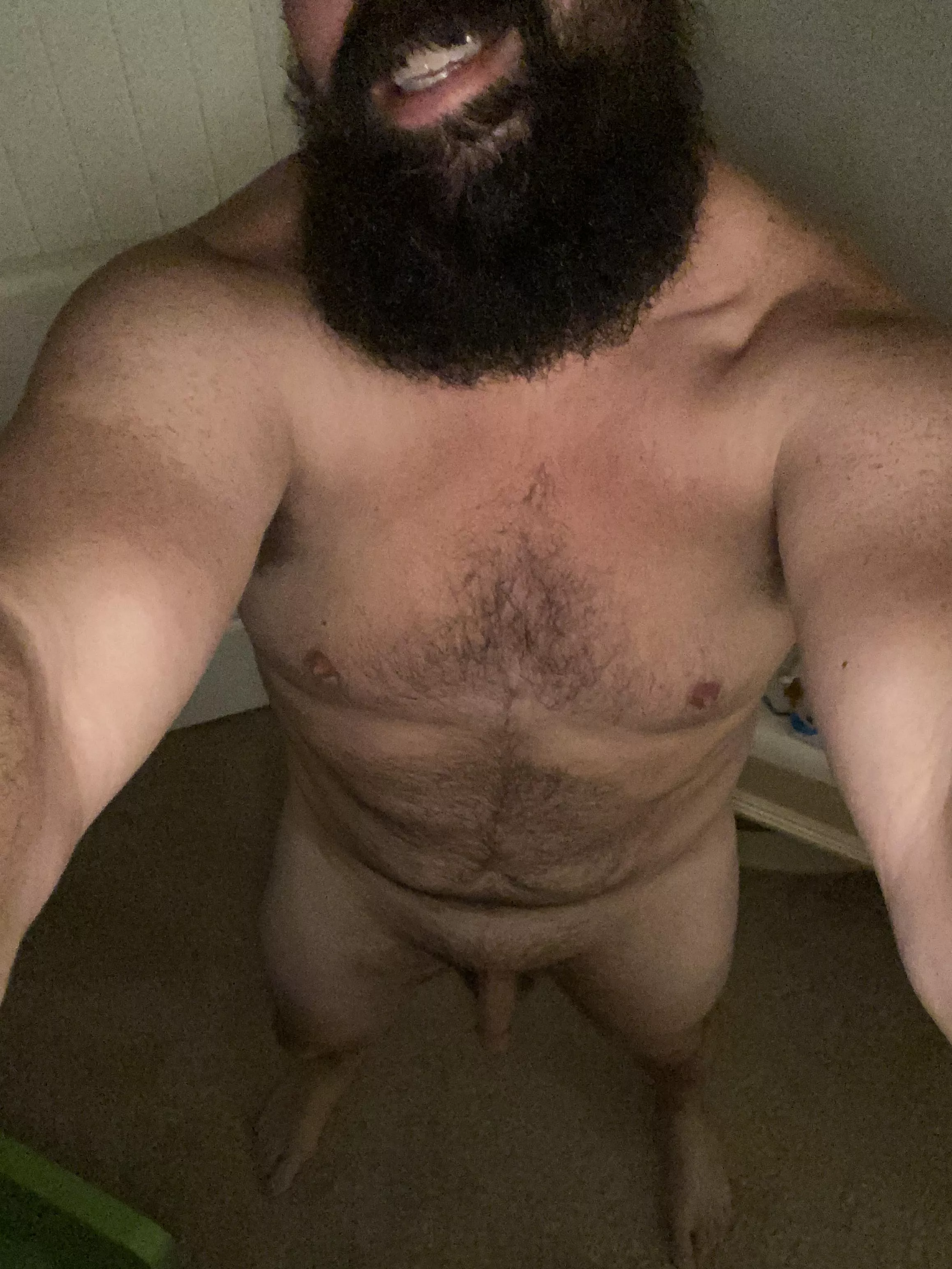 Bored and looking for friends! Bored and looking for friends!