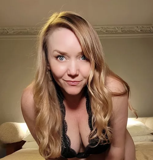Born in 1973 ❤ Would you still go for me?