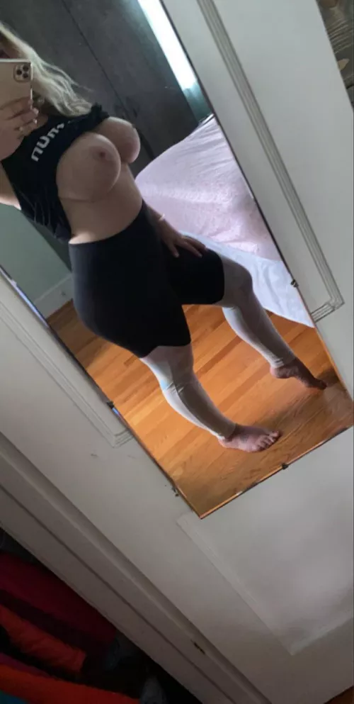 Both tits and ass over here βΊοΈ
