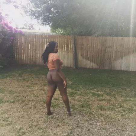 Bottomless in the back yard