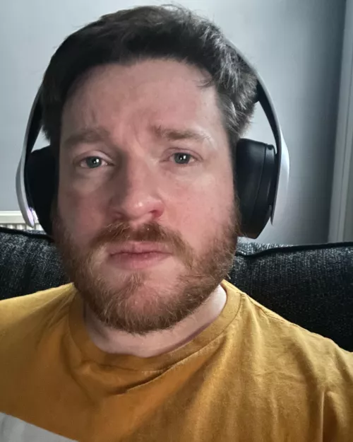 Bought myself a gaming PC and loving being able to stream again ๐