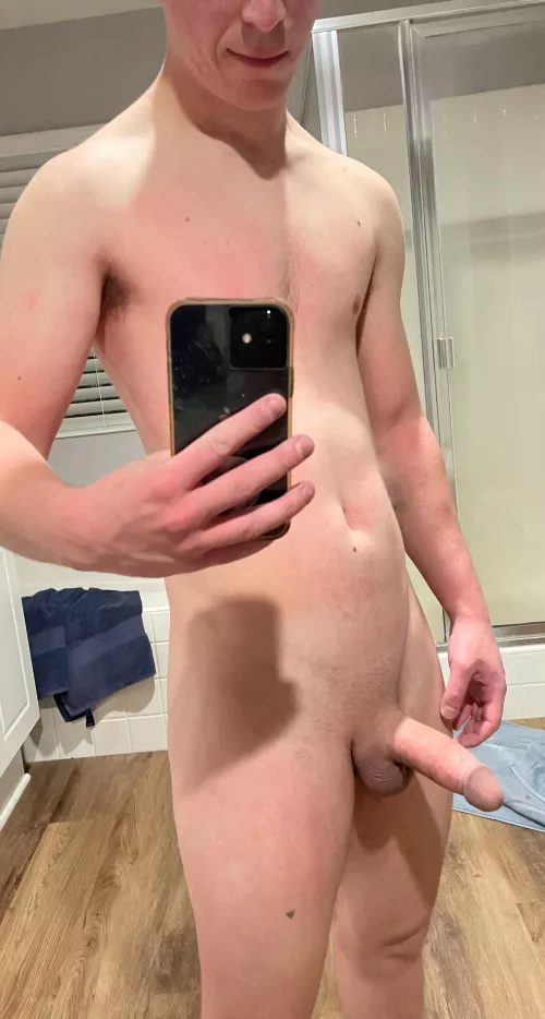 Bout to get in the shower… I’ve got room for one more 😈🧼