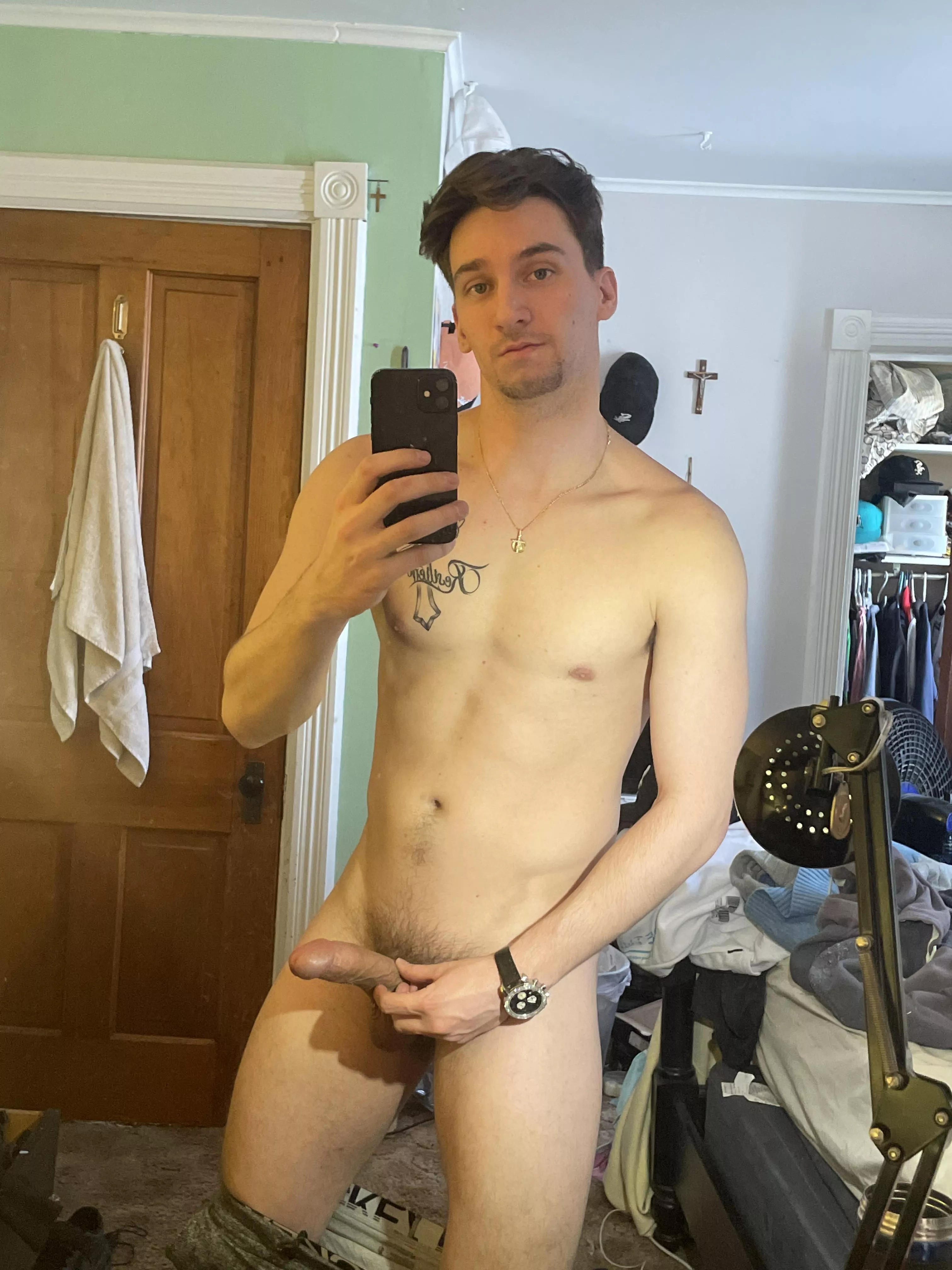 Bout to go fuck a married woman raw tonight. She’s gonna feed her kids while she’s full of mine 🤤