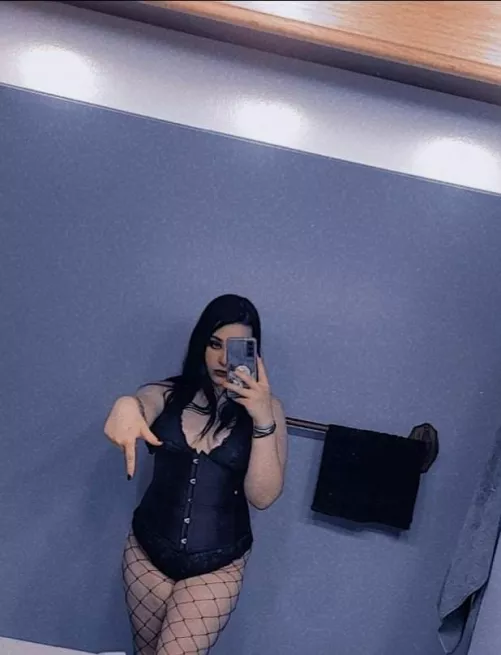 Bow for your goth mommy