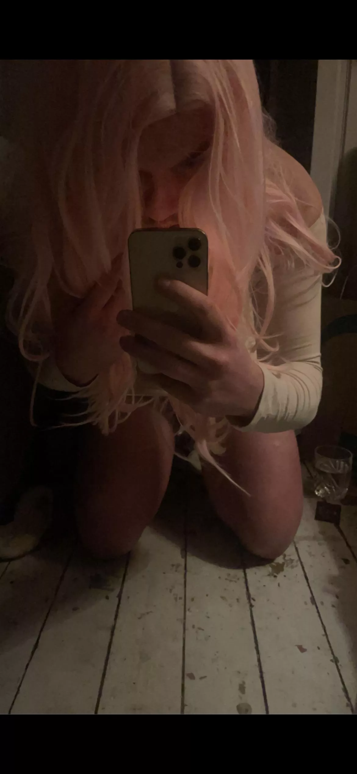 Bowing down as a good sissy should π·π₯°β¦ Bowing down as a good sissy should π·π₯°β¦
