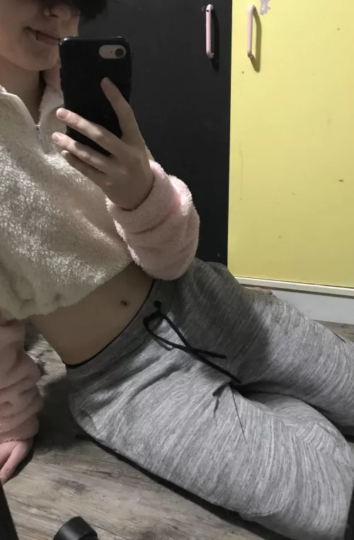 boy tummy >>>> 💕💕💕 hope everyone had a good friday!! :3c