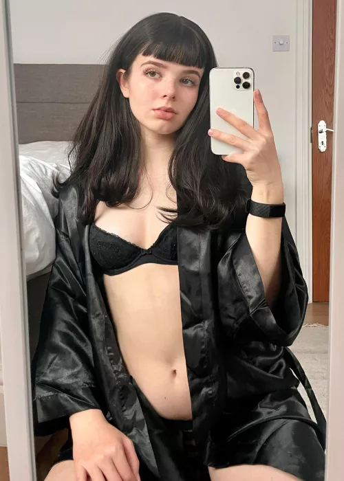 Brand new onlyfans!! Come and see the braless version and more for $7.60 🖤