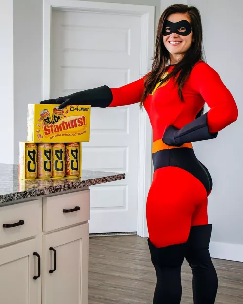 Brandi Johnson as Miss Elastic