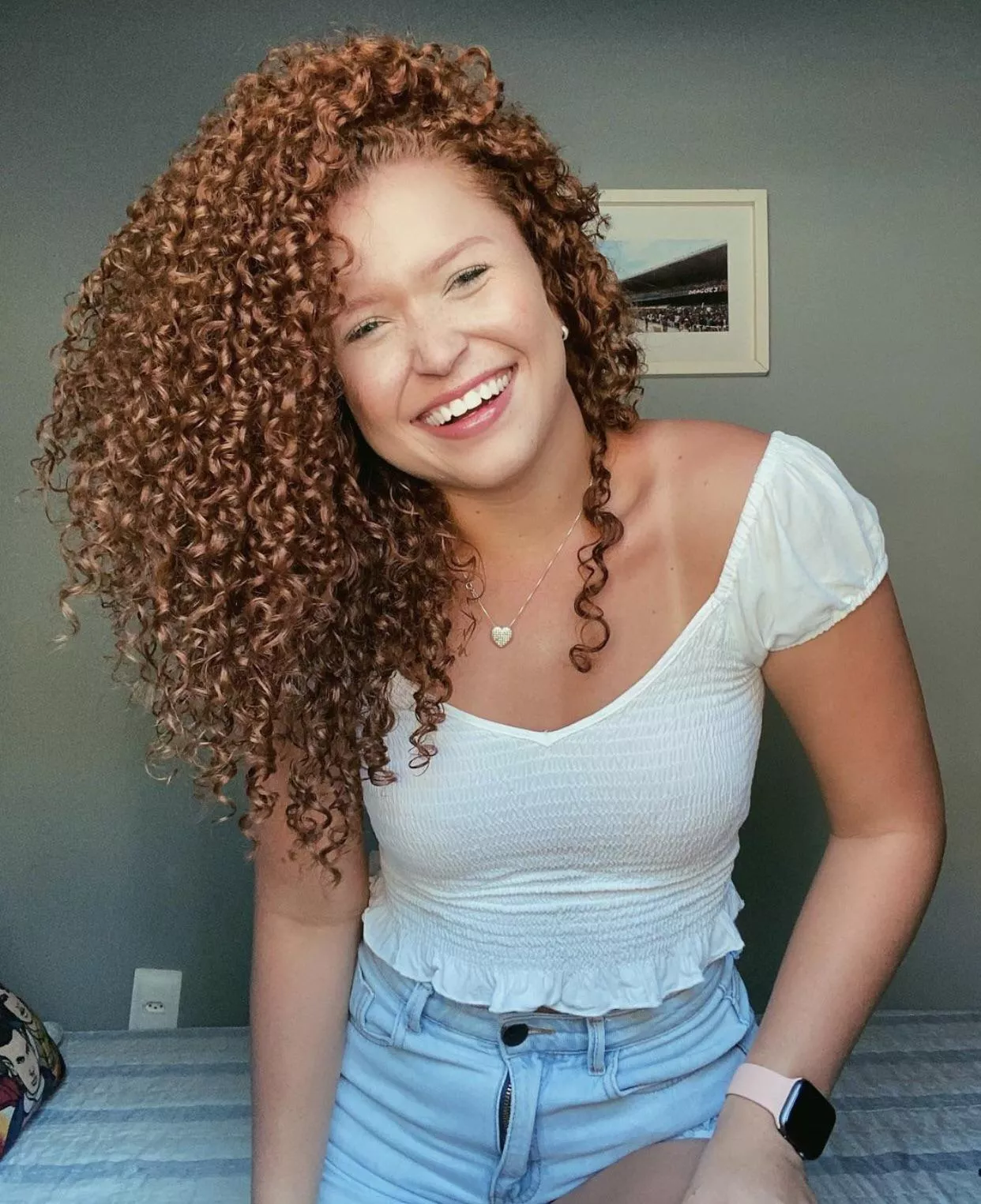 Brazilian beauty Raiane