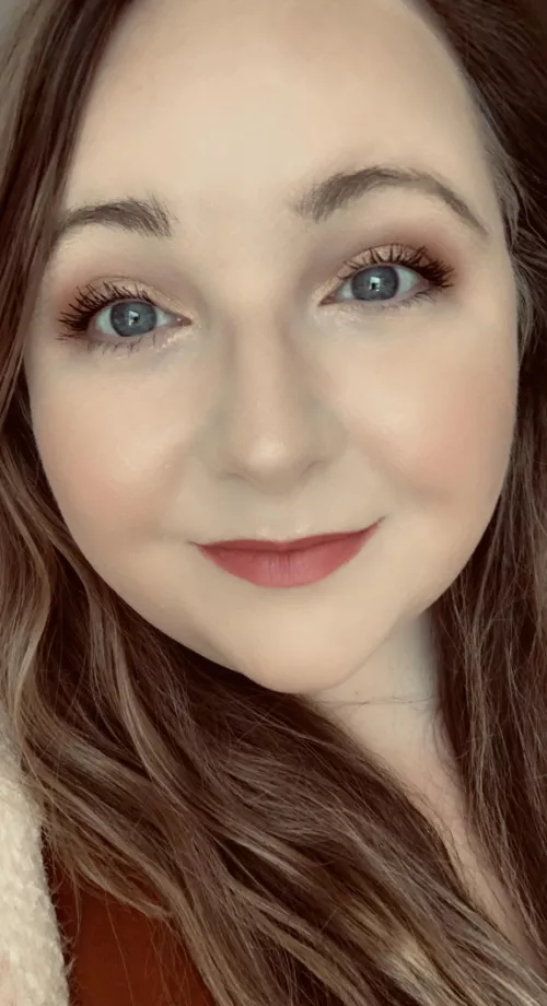 Brunch ready!🍓🧀🥗🥓🍰