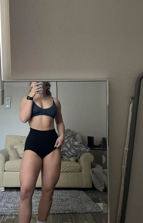 built these 🔨 do you think gym bunnies are hot?