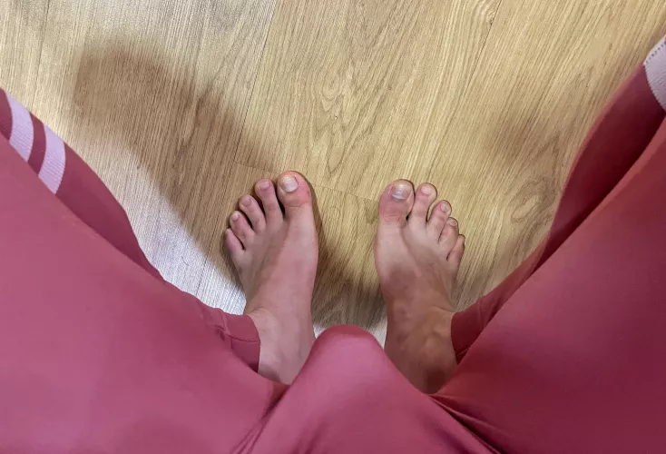 Bulge and some toes