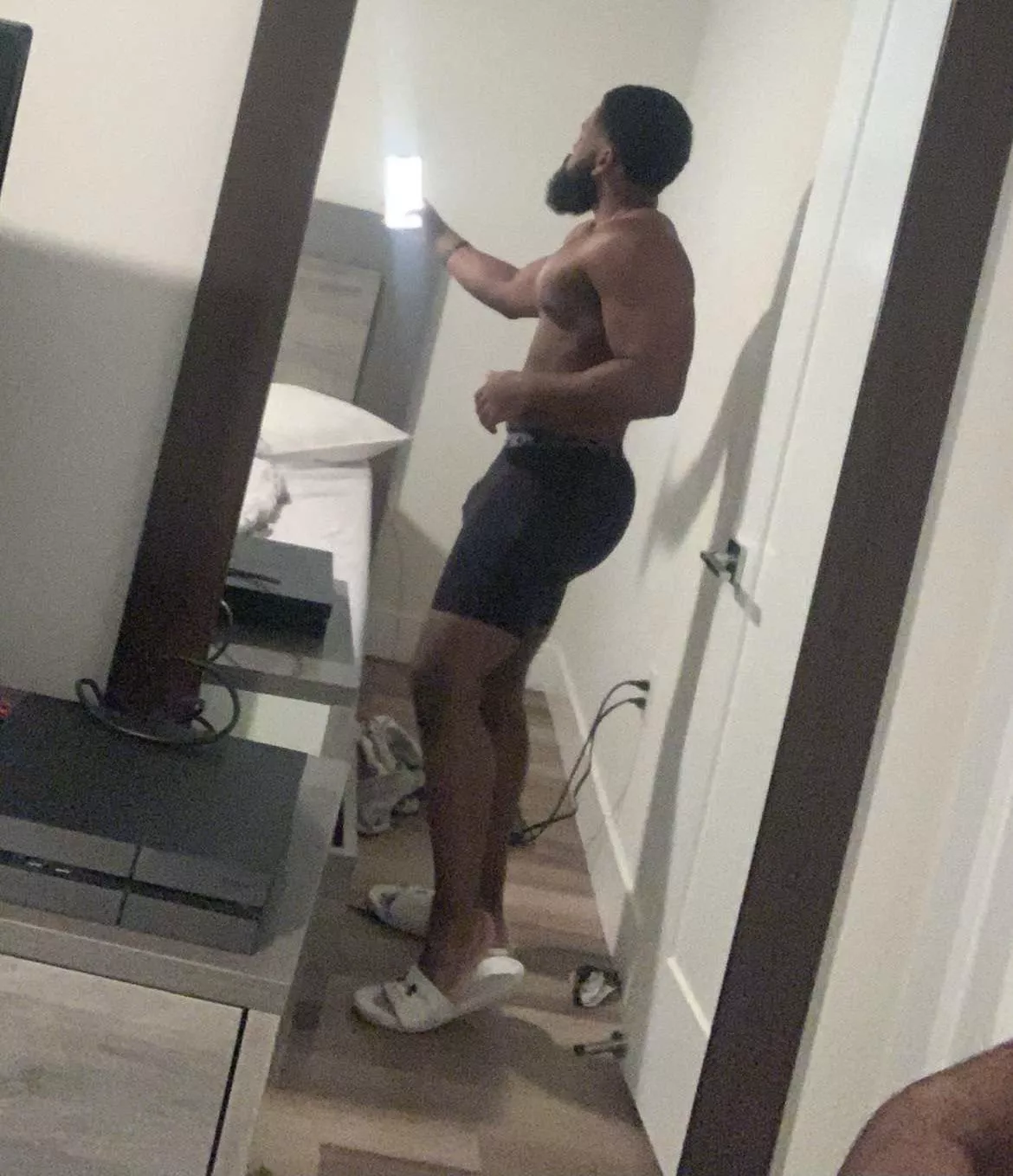 Bulge in the front and back 😈