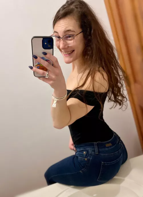 But first, let me take a shelfie