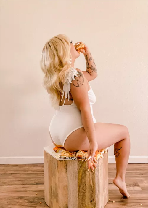 cake sitting to celebrate another trip around the sun π