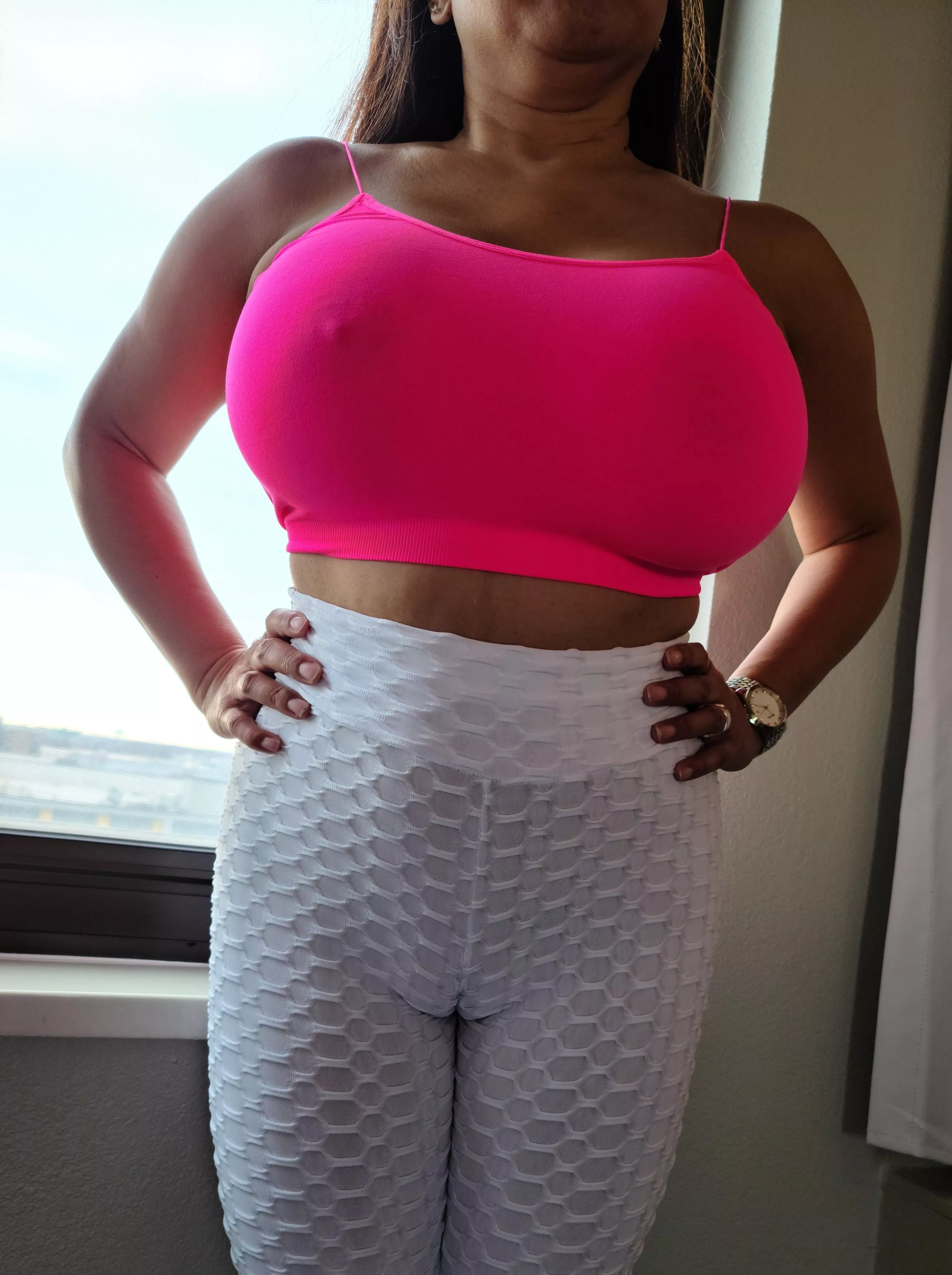 Cameltoe and big boobs