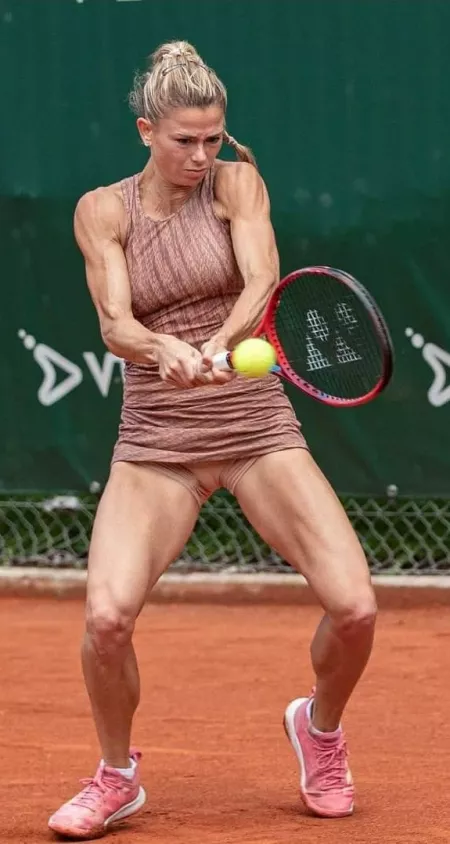 Camila Giorgi, sexy Italian powerhouse