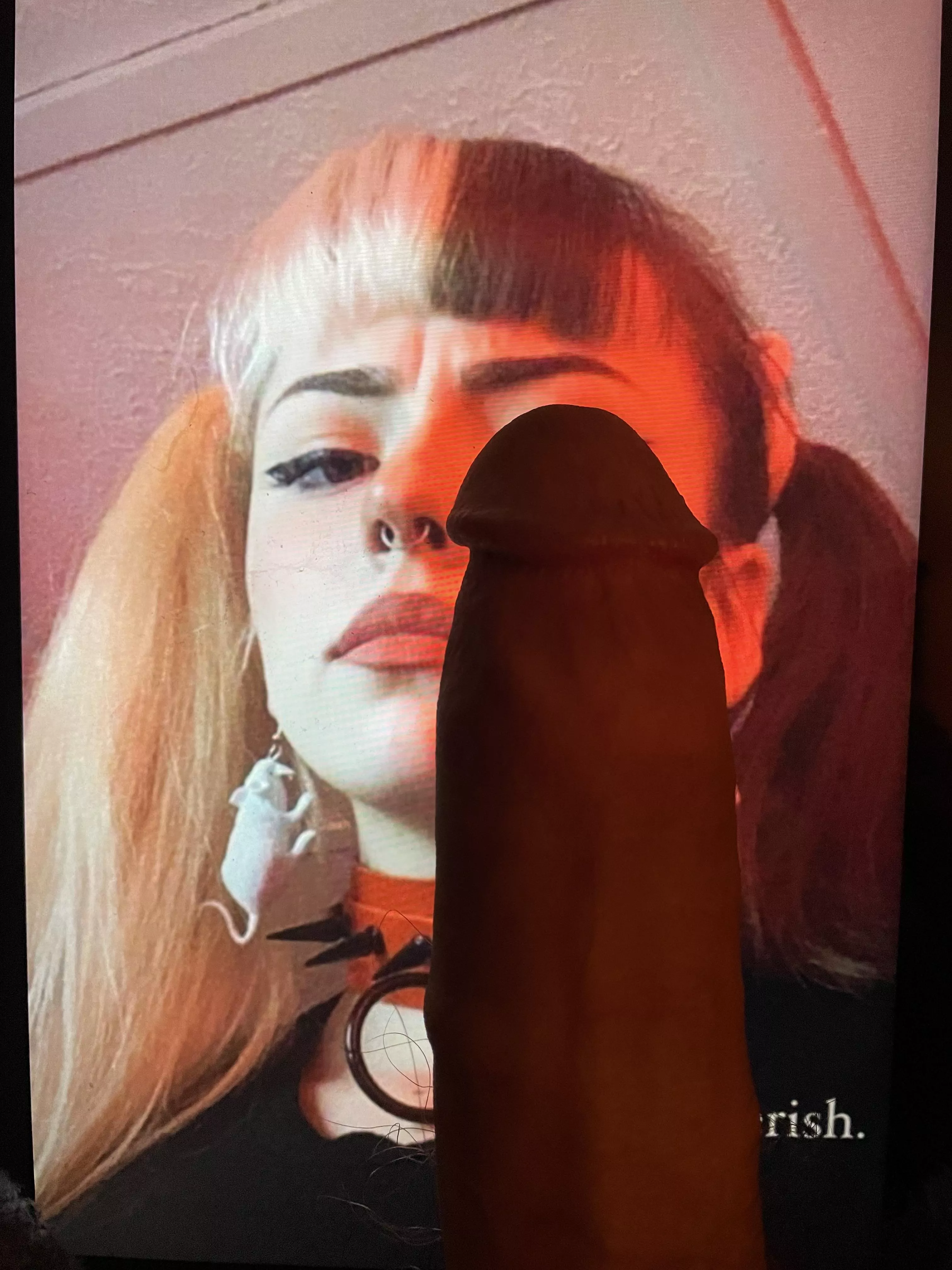 Can ANYONE feed me just a little Emma Langevin for a cum tribute? K- sissysydneysenpai or dm!