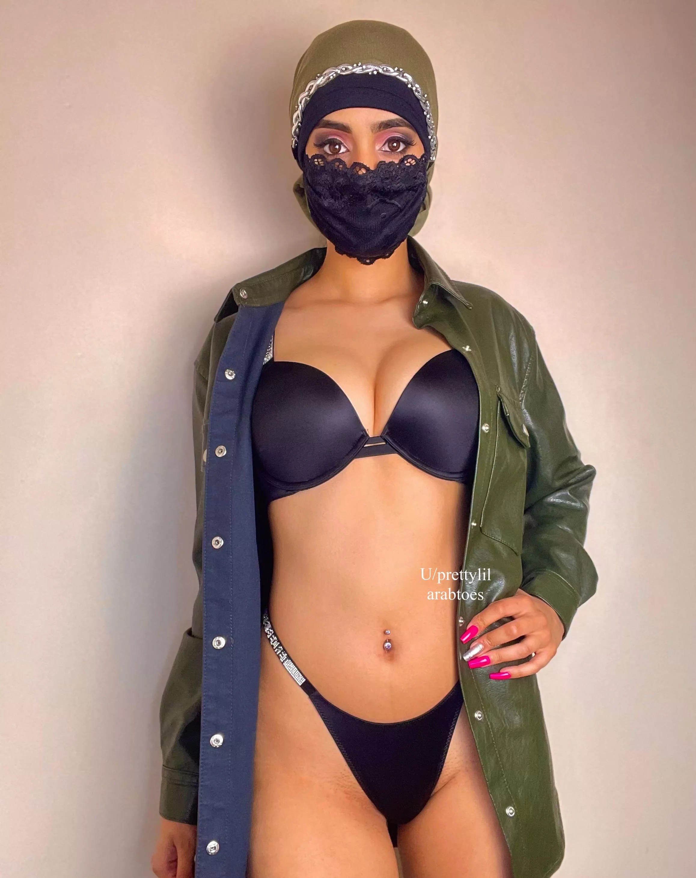 Can I be the first Arab you fuck?🙃 @arabaaliyahaziz Can I be the first Arab you fuck?🙃 @arabaaliyahaziz