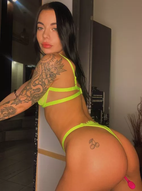 Can i be ur slut ? Link in comments