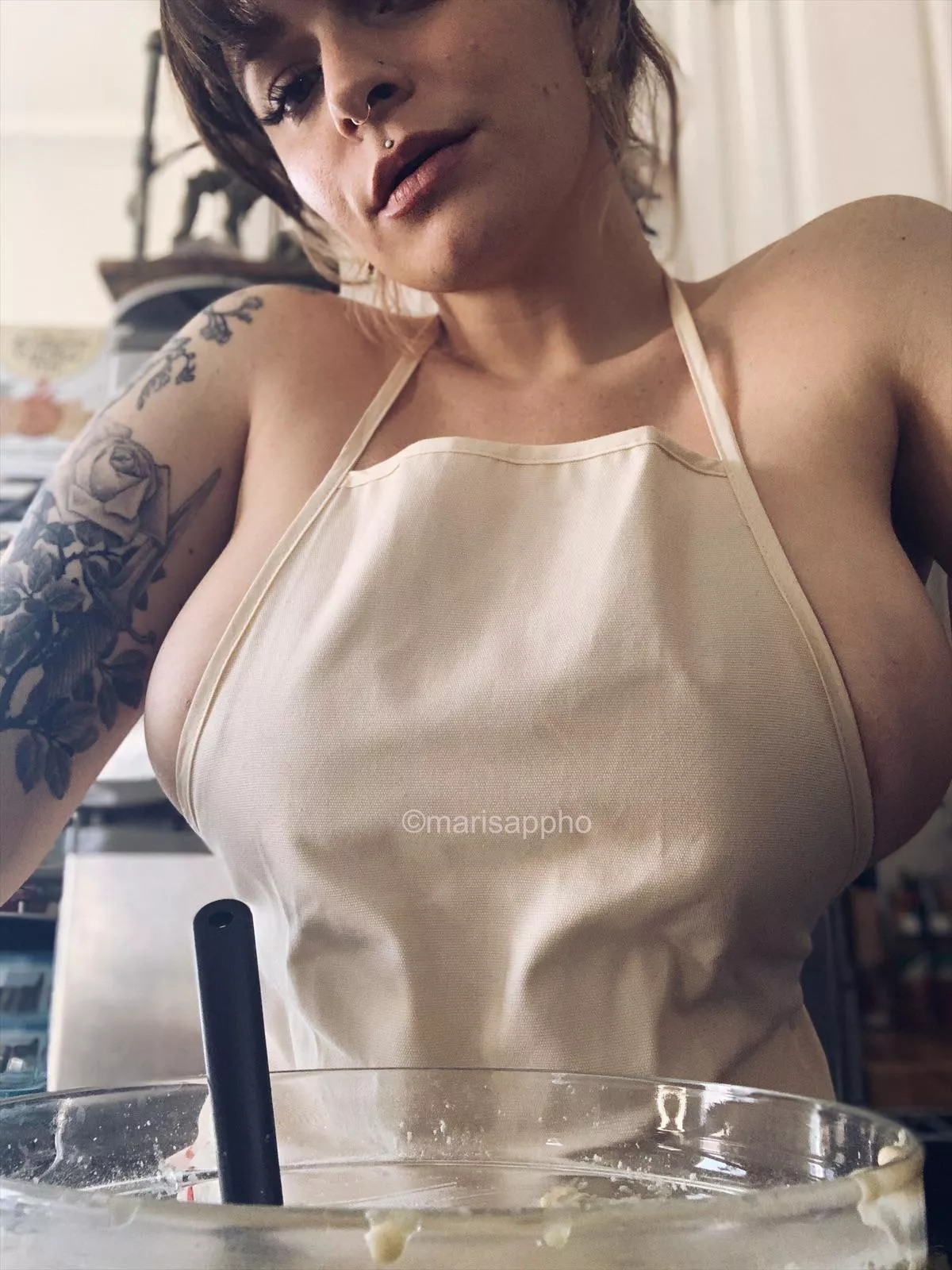 Can I be your big tiddy goth gf who bakes for you?